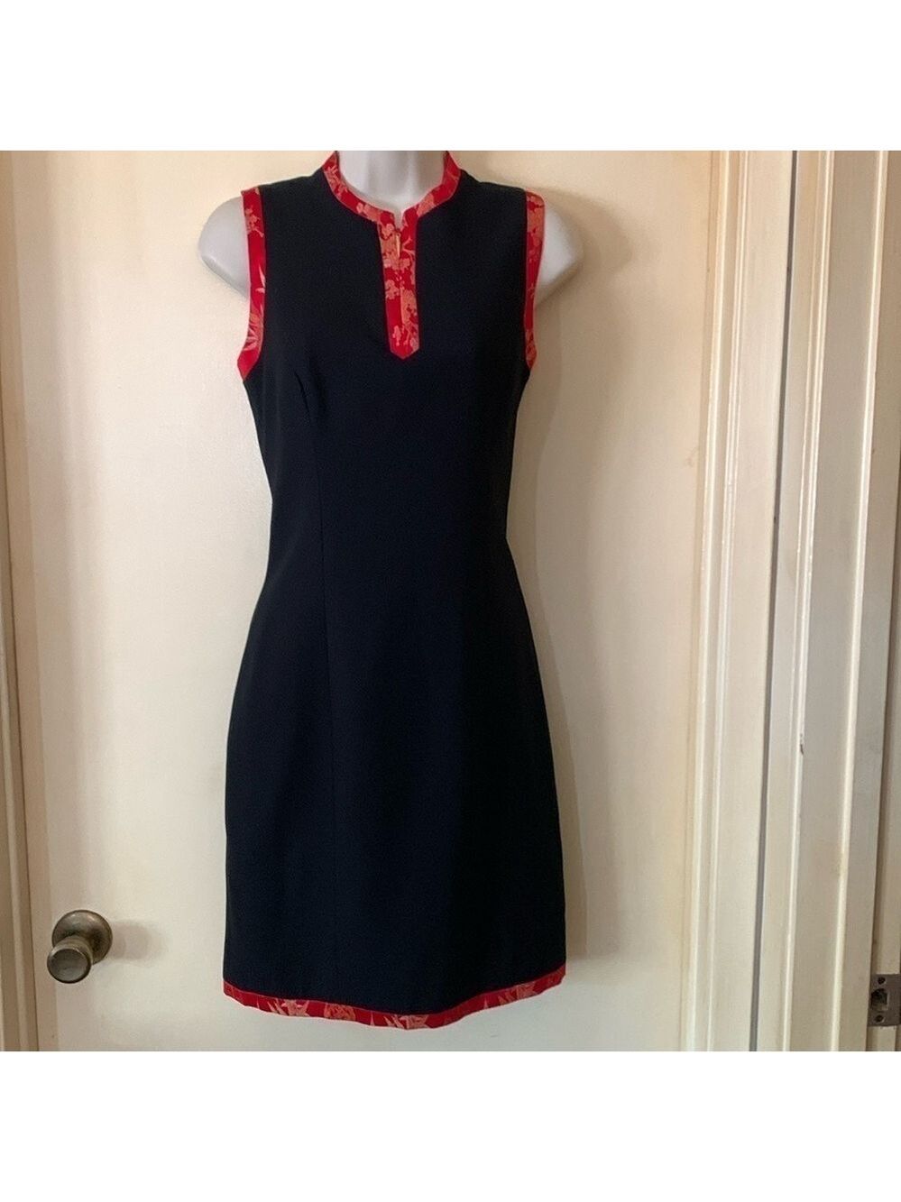 Kenar Asian inspired black dress with red borders and front zip size 4 - Picture 1 of 11